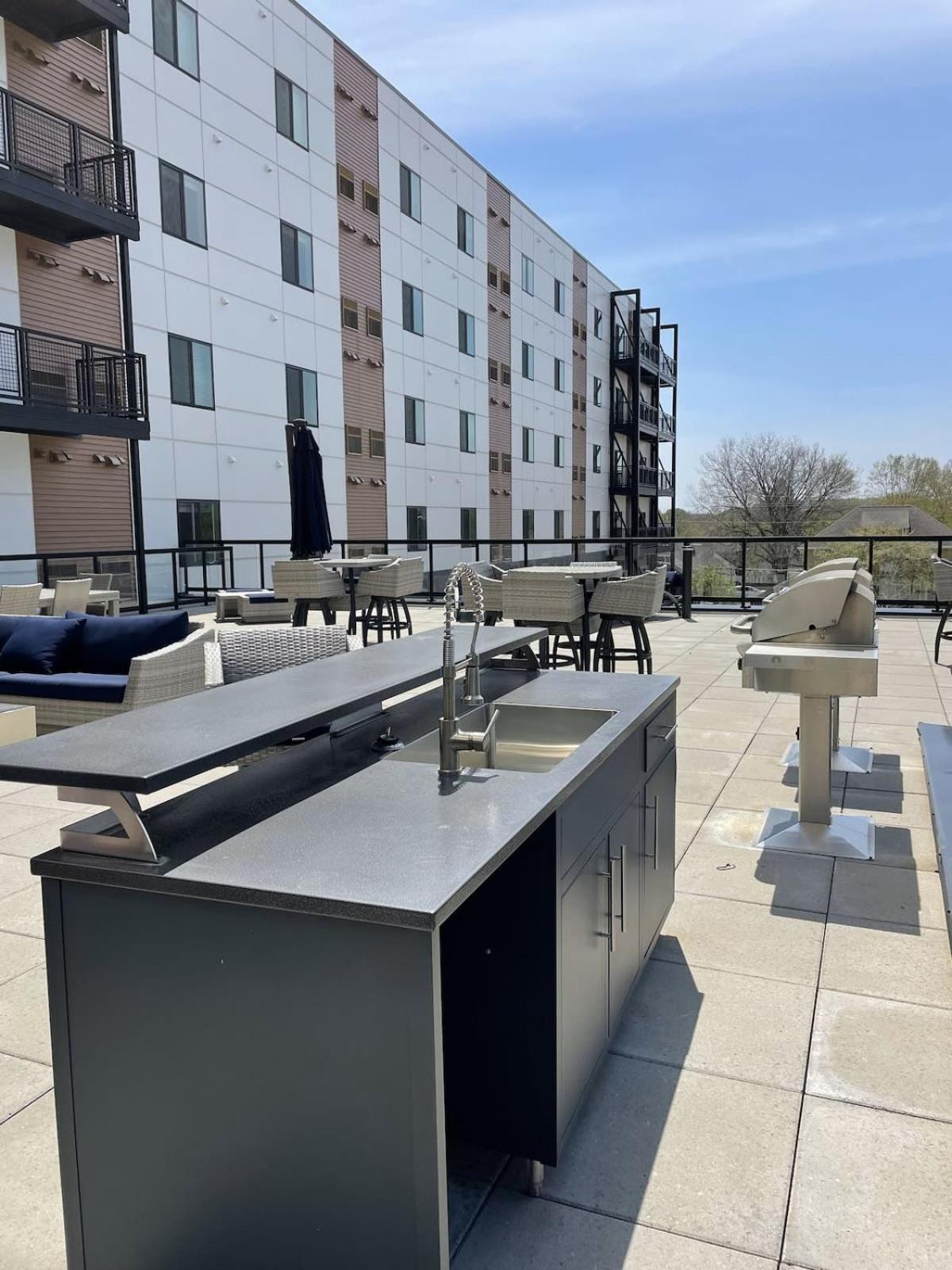 2 Bedroom Brand New Apartment Near Mayo, Park Free Rochester Esterno foto